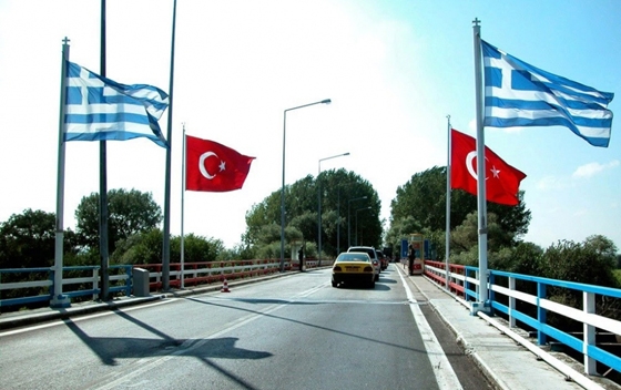 Greek Police, foreign ministry on alert after Greek policeman arrested in Turkey