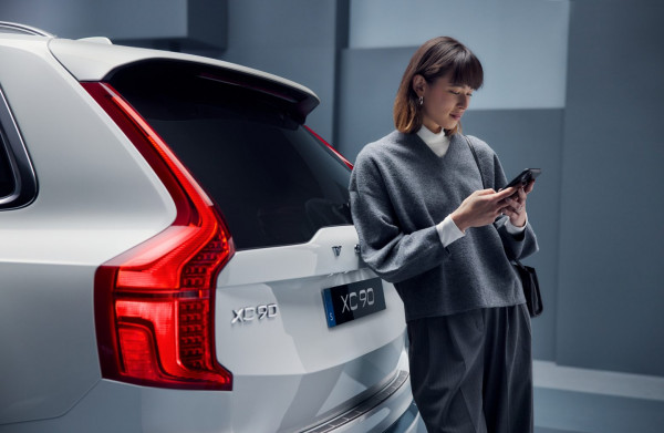 Χειριστείτε το Volvo σας με ένα άγγιγμα στο smartphone σας