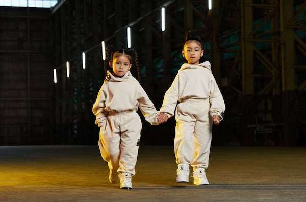 Mia & Tatiana Escalante – CEOs στην βιομηχανία της μόδας ετών πέντε