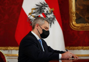 Αυστρία – Ορκίστηκε καγκελάριος ο Καρλ Νεχάμερ