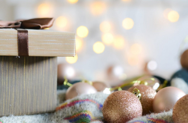 Κέρκυρα – Το έθιμο της κολόνιας στη βόρεια πλευρά του νησιού