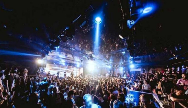 Government toughens, expedites holiday public health restrictions