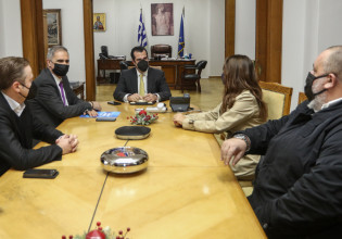 Καραπαπάς στη συνάντηση για τα γήπεδα – «Διαχωρίζουμε τους φιλάθλους σε δύο κατηγορίες – Εχουμε αποδείξει ότι τηρούμε τα μέτρα»