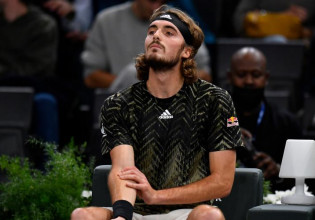 Τσιτσιπάς – Έδωσε σήματα οδήγησης και… κόπηκε