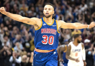 Κάρι – Έδωσαν 33 χιλιάδες $ για ένα ζευγάρι παπούτσια του