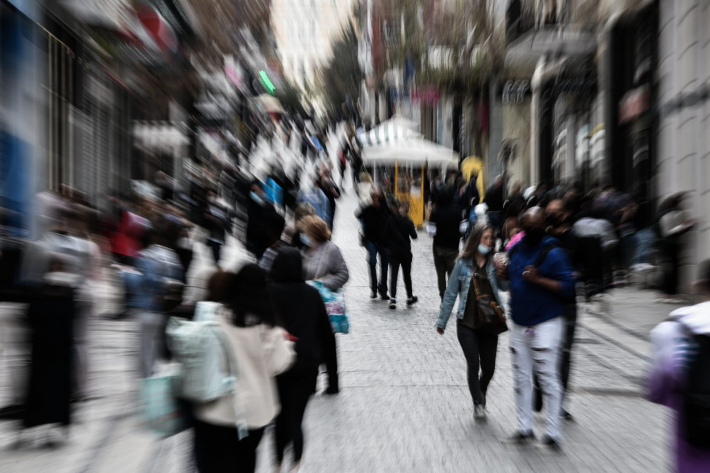 Ανοιχτά καταστήματα και σούπερ μάρκετ την Κυριακή – Δείτε εδώ το ωράριο