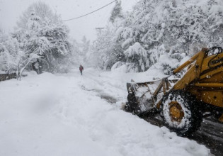 Καιρός – Χειμωνιάτικο το σκηνικό με βροχές και χιόνια την Πέμπτη