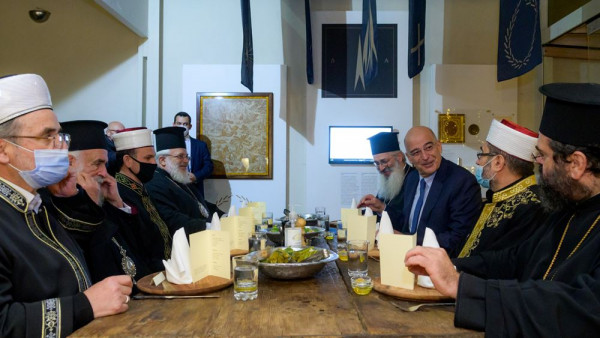 Δείπνο ΥΠΕΞ με μητροπολίτες και τοποτηρητές μουφτήδες της Θράκης