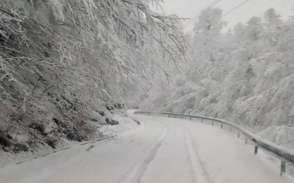 Καιρός – Ερχεται νέο ισχυρό κύμα κακοκαιρίας από Τρίτη – Χιόνια και στην Πάρνηθα