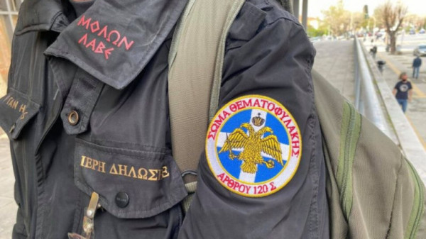 «Θεματοφύλακες του Συντάγματος» – Η μαρτυρία του γυμνασιάρχη που «απήχθη»