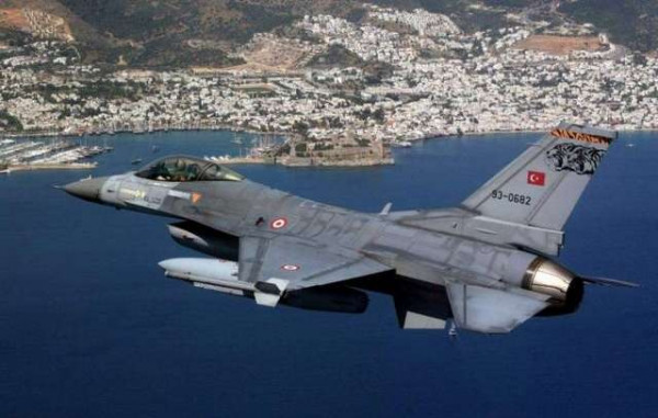 Δύο υπερπτήσεις τουρκικών F-16 πάνω από ελληνικά νησιά