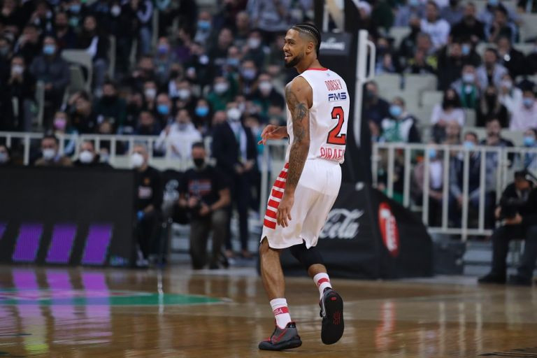 Ποιος υπουργός χάρηκε με τη νίκη του Ολυμπιακού στο αιώνιο ντέρμπι