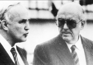 Κάρολος Παπούλιας –  Τα 28 χρόνια στενής φιλίας και συνεργασίας με τον Ανδρέα Παπανδρέου