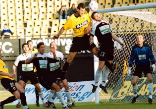 Πρώτο «διπλό» του ΟΦΗ επί της ΑΕΚ μετά από 20 χρόνια (vid)