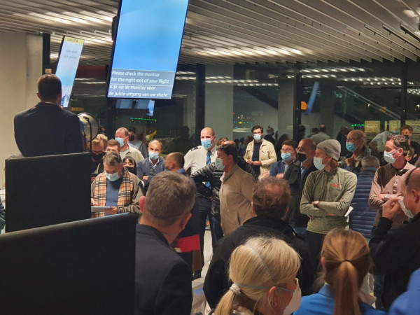 Ολλανδία – Η Όμικρον εντοπίστηκε σε 18 επιβάτες από την πτήση της Νότιας Αφρικής