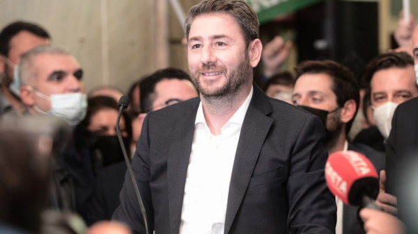 Η πρώτη γνωριμία