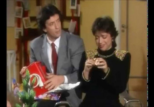 Τα αξέχαστα εορταστικά επεισόδια των θρυλικών σειρών του MEGA