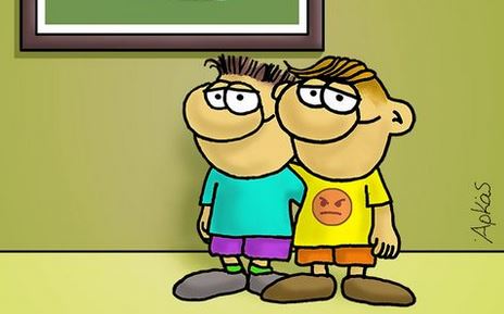 Αρκάς – Μάς καλημερίζει με τον «Θαναθάκη» και τον φίλο του από τα ζουζουνάκια