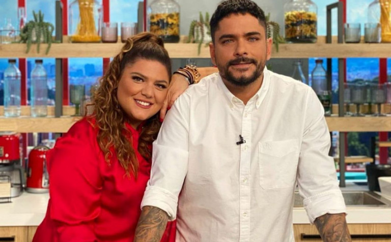 Δανάη Μπάρκα και Τίμος Ζαχαράτος – Νέα υπονοούμενα on air – Τι συμβαίνει μεταξύ τους