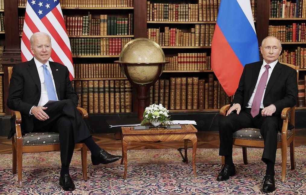 Μπάιντεν - Θα συζητήσω με τον Πούτιν για την Ουκρανία