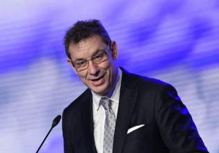 Άλμπερτ Μπουρλά – Το CNN Business ανακήρυξε CEO της χρονιάς τον Διευθύνοντα Σύμβουλο της Pfizer