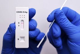 Self test – Ξεκίνησε από τα φαρμακεία η διάθεση ενός self test στους άνω των 18 ετών – Τι εκνεύρισε τους φαρμακοποιούς