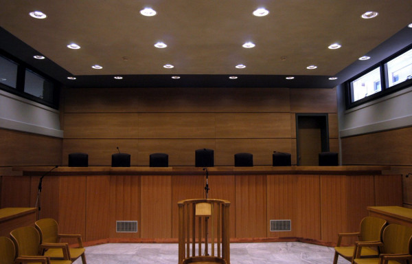 Αγρίνιο: Ξεκινά η δίκη για το γάμο που αναβλήθηκε για «δήθεν» ληστεία