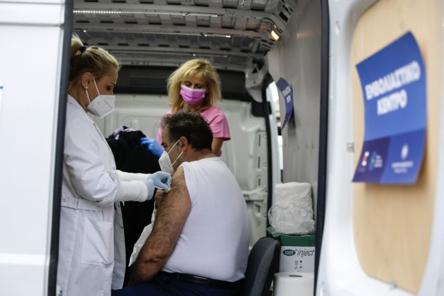 Γεωργαντάς - Πάνω από 540.000 ραντεβού για την αναμνηστική δόση - Τι θα γίνει με τους εμβολιασμούς παιδιών 5-11 ετών