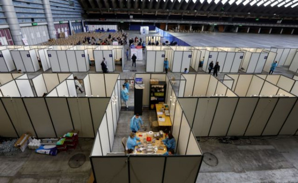 ΠΟΥ – Οι παρασκευαστές εμβολίων να προετοιμαστούν για ενδεχόμενη προσαρμογή τους στην Όμικρον