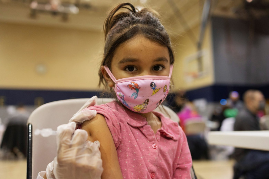 Κοροναϊός – Η θετική επίδραση του εμβολιασμού στα παιδιά
