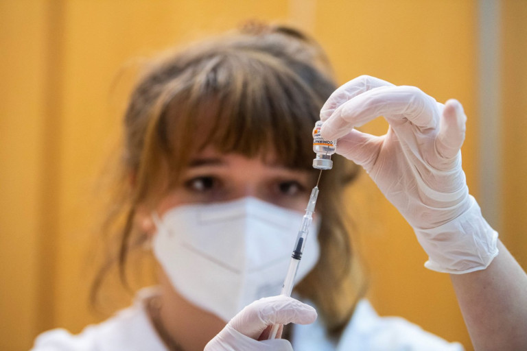 Γερμανία – «Λογικό» κρίνει τον υποχρεωτικό εμβολιασμό το Ανώτατο Συμβούλιο Δεοντολογίας και Ηθικής