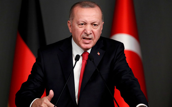 Παραπλανητική ομιλία Ερντογάν σε νέους – Πώς συνδέει την οικονομία με την «υποδούλωση» της Τουρκίας