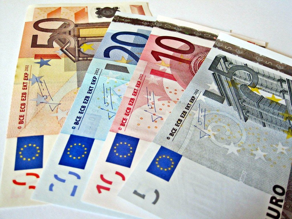 Ερχονται «φοροανάσες» αξίας 2 δισ. ευρώ