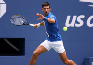 Ο Τζόκοβιτς κέρδισε τον Αντετοκούνμπο