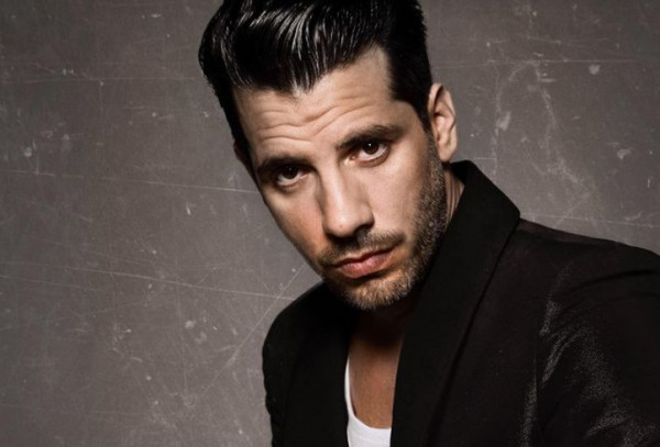 Θοδωρής Φέρρης – Θετικός στον κοροναϊό για δεύτερη φορά ο τραγουδιστής