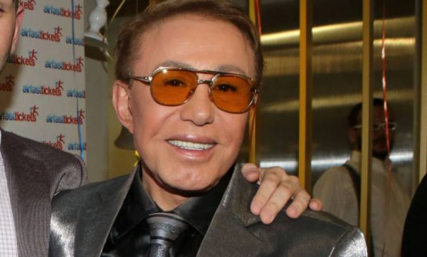 Γιάννης Φλωρινιώτης – Στο νοσοκομείο ξανά ο performer – Κατέρρευσε on air η κόρη του