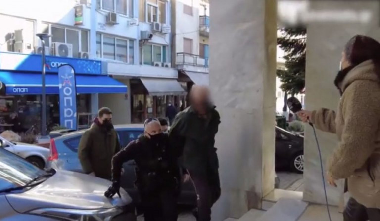 Γρεβενά – «Ο διάβολος με έβαλε να σκοτώσω τη γιαγιά μου» – Τι λέει ο δράστης