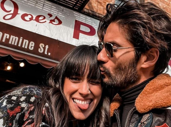 Γιώργος Καράβας – Ραφαέλα Ψαρρού – Μοιράζονται συναισθήματα αλλά και ίδια…ρούχα