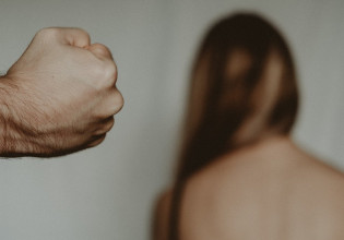 Γυναικοκτονίες – Φταίει η πανδημία άραγε;