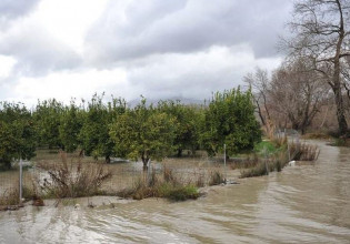 Αγρίνιο – Εκκενώνεται οικισμός λόγω της κακοκαιρίας