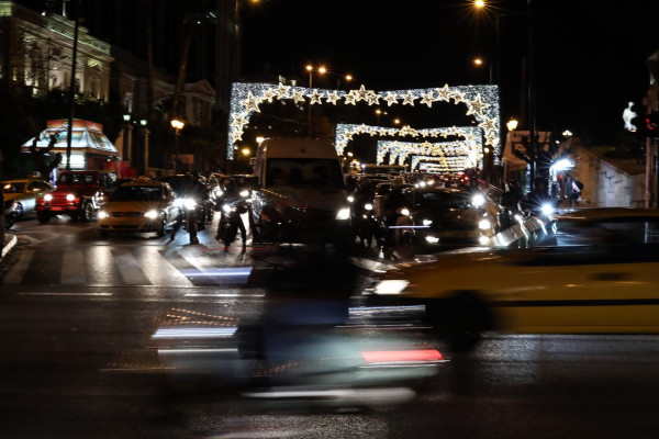 Κοροναϊός – Το παρασκήνιο των νέων μέτρων – Τα στοιχεία που σήμαναν συναγερμό στην κυβέρνηση