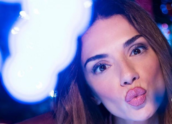 Βάσω Λασκαράκη – Η μαντινάδα που αφιέρωσε στον Λευτέρη Σουλτάτο για την γιορτή του