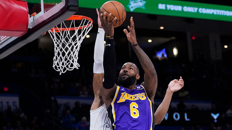 NBA – Nίκη για το Μπρούκλιν, «καθάρισε» ο ΛεΜπρόν για τους Λέικερς