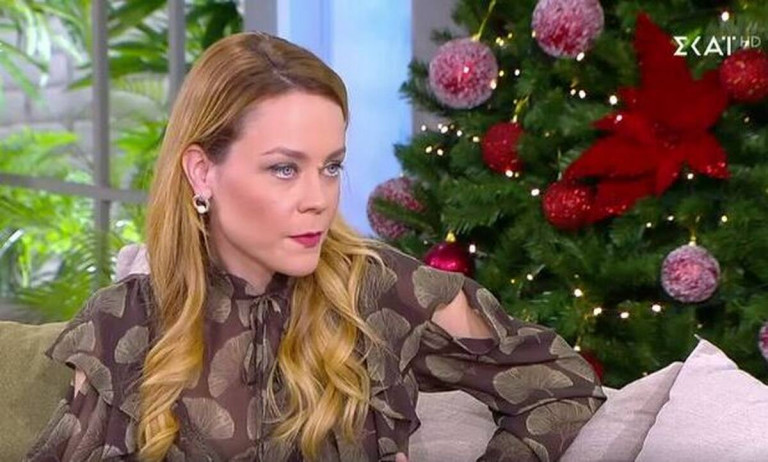 Λένα Παπαληγούρα – Δύο αγαπημένοι μου άνθρωποι έχασαν τις μαμάδες τους επειδή φοβήθηκαν το εμβόλιο