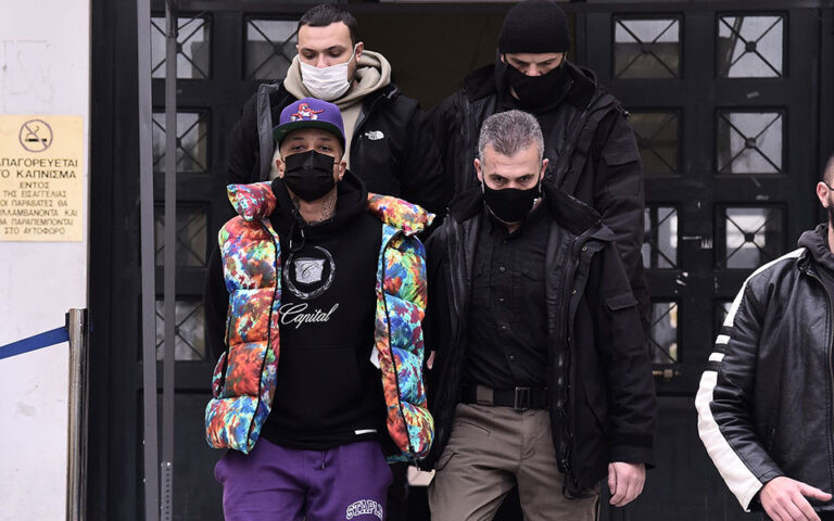 Τράπερ Light – Τι είπαν οι δικηγόροι του για τα όπλα και τα ναρκωτικά