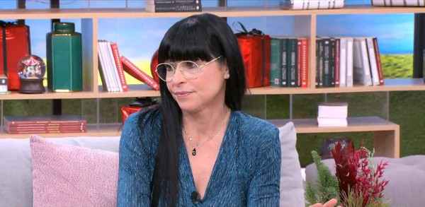 Άννα Μαρία Λογοθέτη – Η σεξουαλική παρενόχληση και η μητέρα της που της έφαγε τα λεφτά