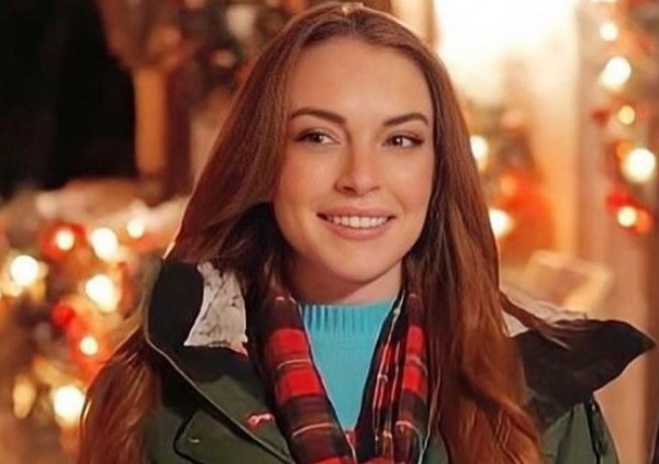 Λίντσεϊ Λόχαν – Τόσο αξίζει το δαχτυλίδι αρραβώνων της