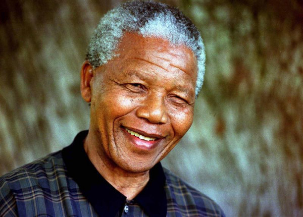 Νέλσον Μαντέλα – Οργή στη Νότια Αφρική για σχέδιο οίκου δημοπρασιών να πουλήσει το κλειδί του κελιού του