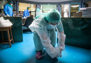 Κοροναϊός – Ηλιόπουλος – Η κυβέρνηση να απαντήσει αν υπάρχουν κενές ΜΕΘ για VIP περιστατικά