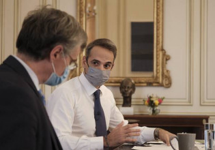 Κρίσιμη σύσκεψη Μητσοτάκη – Τσιόδρα την Τετάρτη – «Κλειδώνουν» τα μέτρα και ανακοινώνονται το μεσημέρι